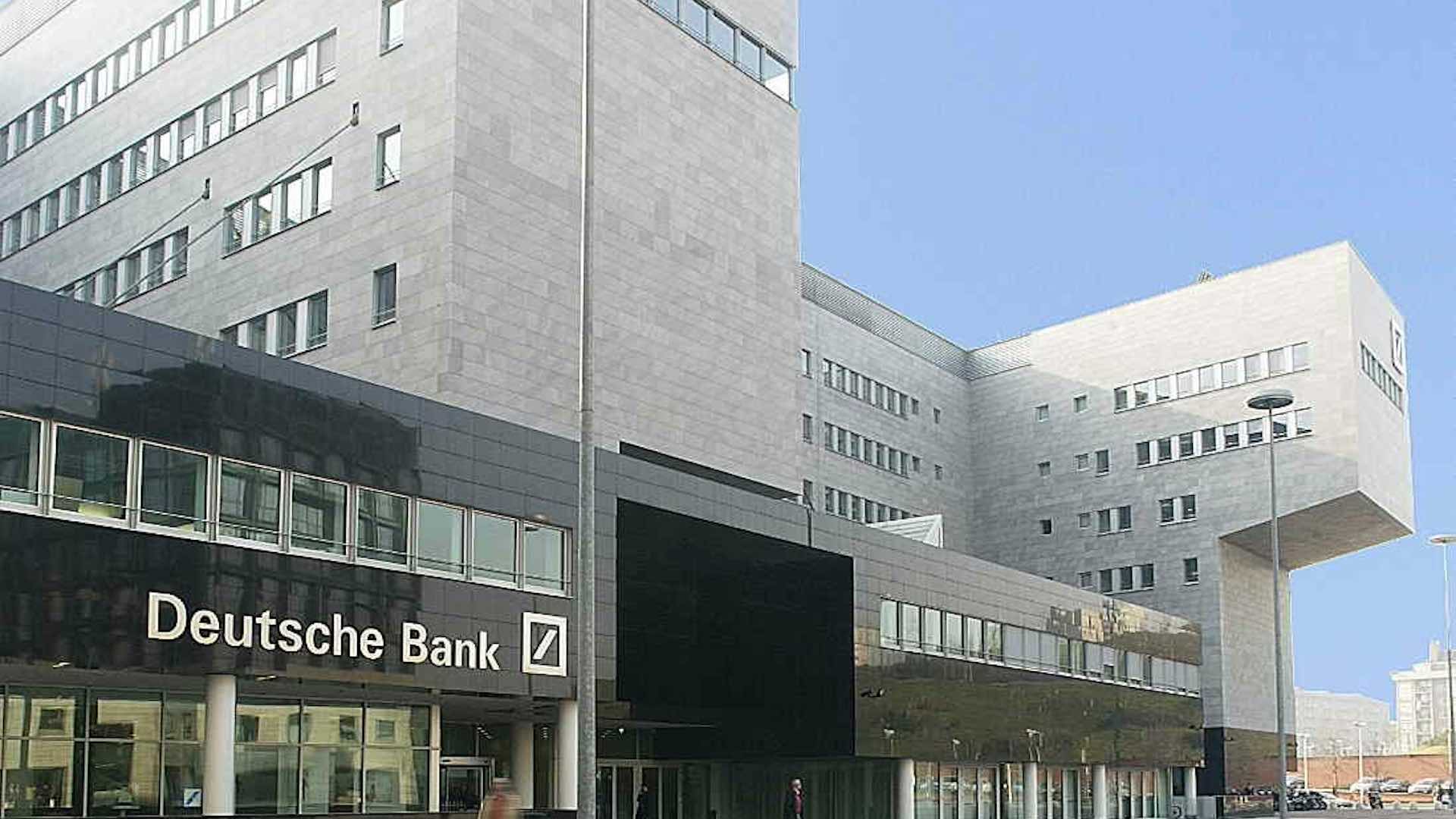 Deutsche Bank to slash 3,500 jobs amidst $4.5 billion profit